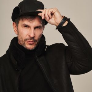 Czapka skórzana C-30